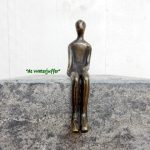 072* bronzen meisje L